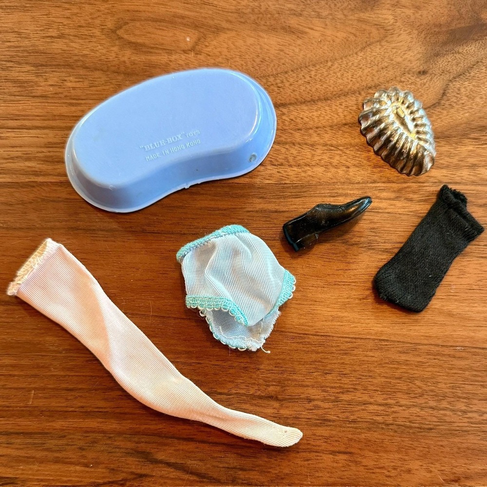 LOT of 6 Authentic Vintage 1960s 60s Barbie Ken Clone Accessories Hong Kong